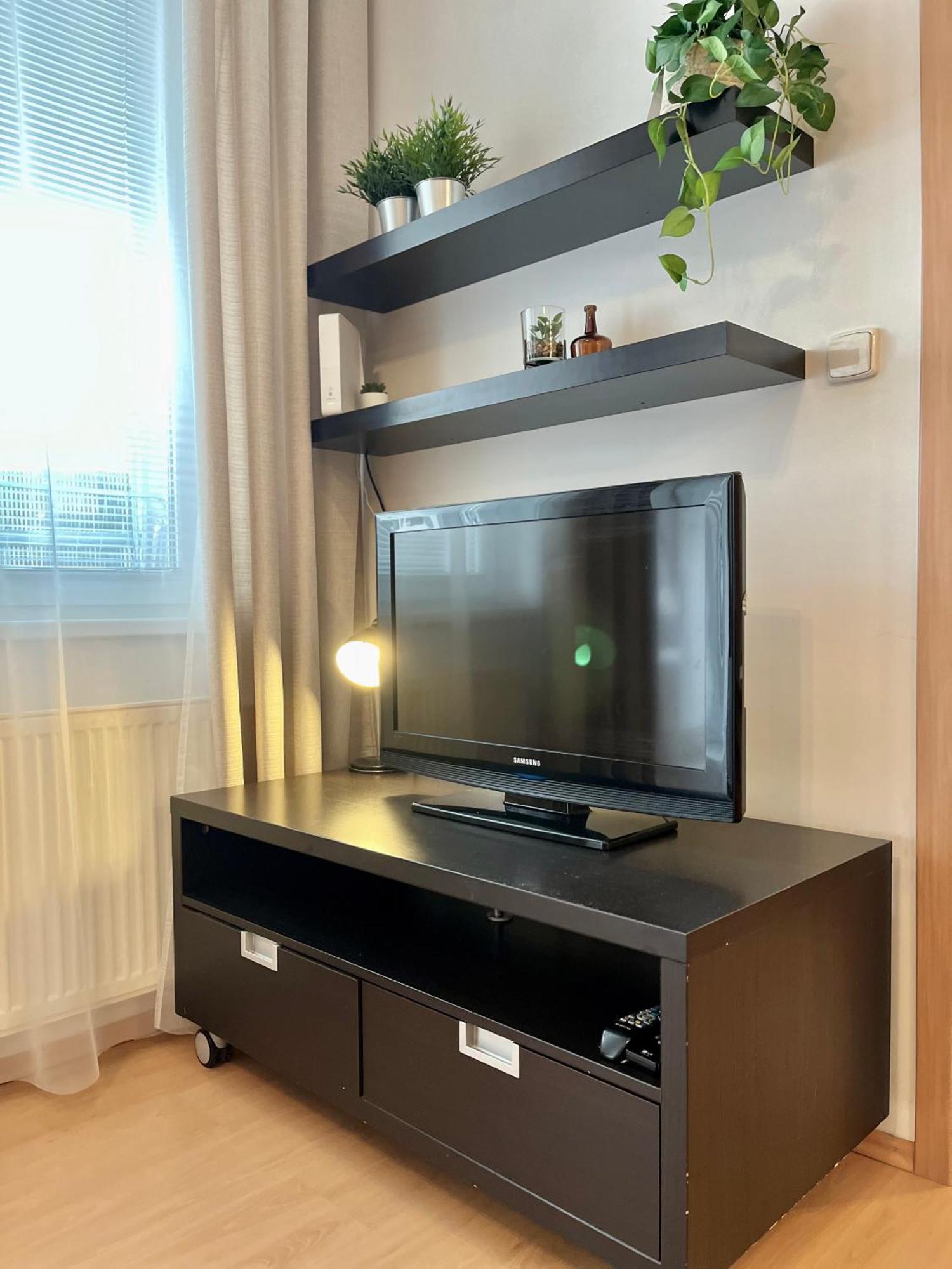 Apartment Tina - Old Town, Ac, Free Private Parking Bratislava Bagian luar foto